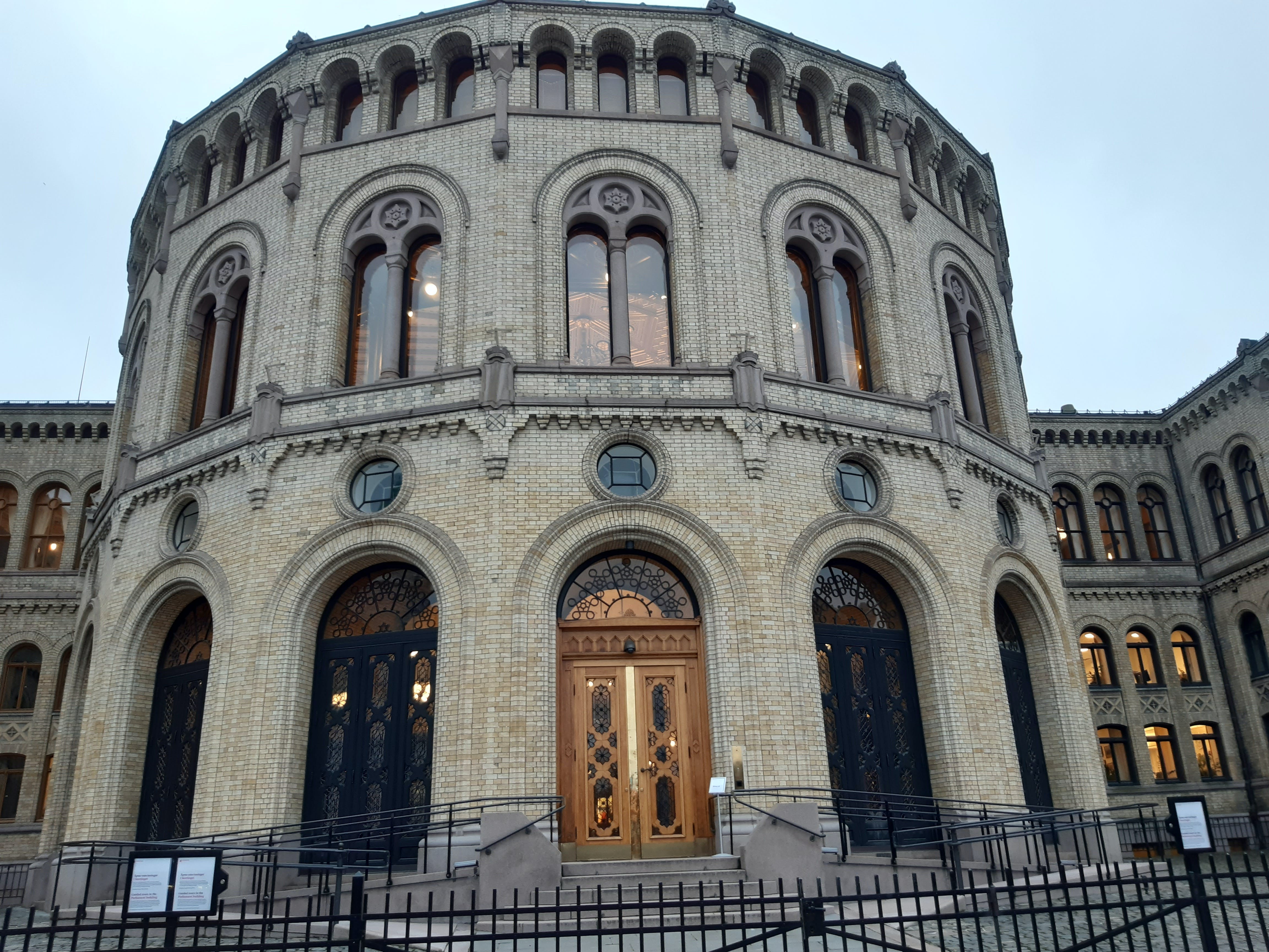 Tour e gioco di esplorazione della città vecchia di Oslo
