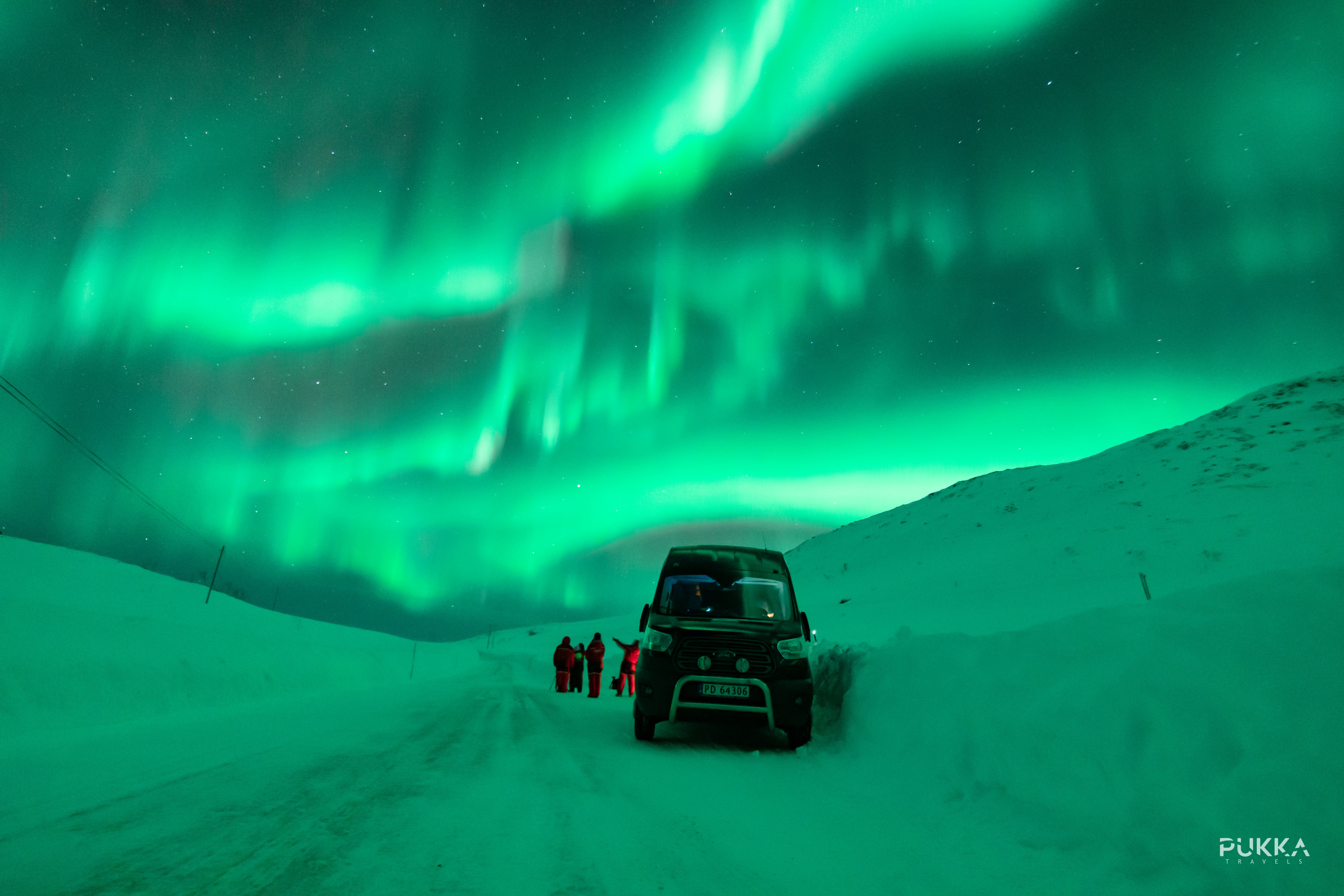 Inseguimento in minibus dell'aurora boreale