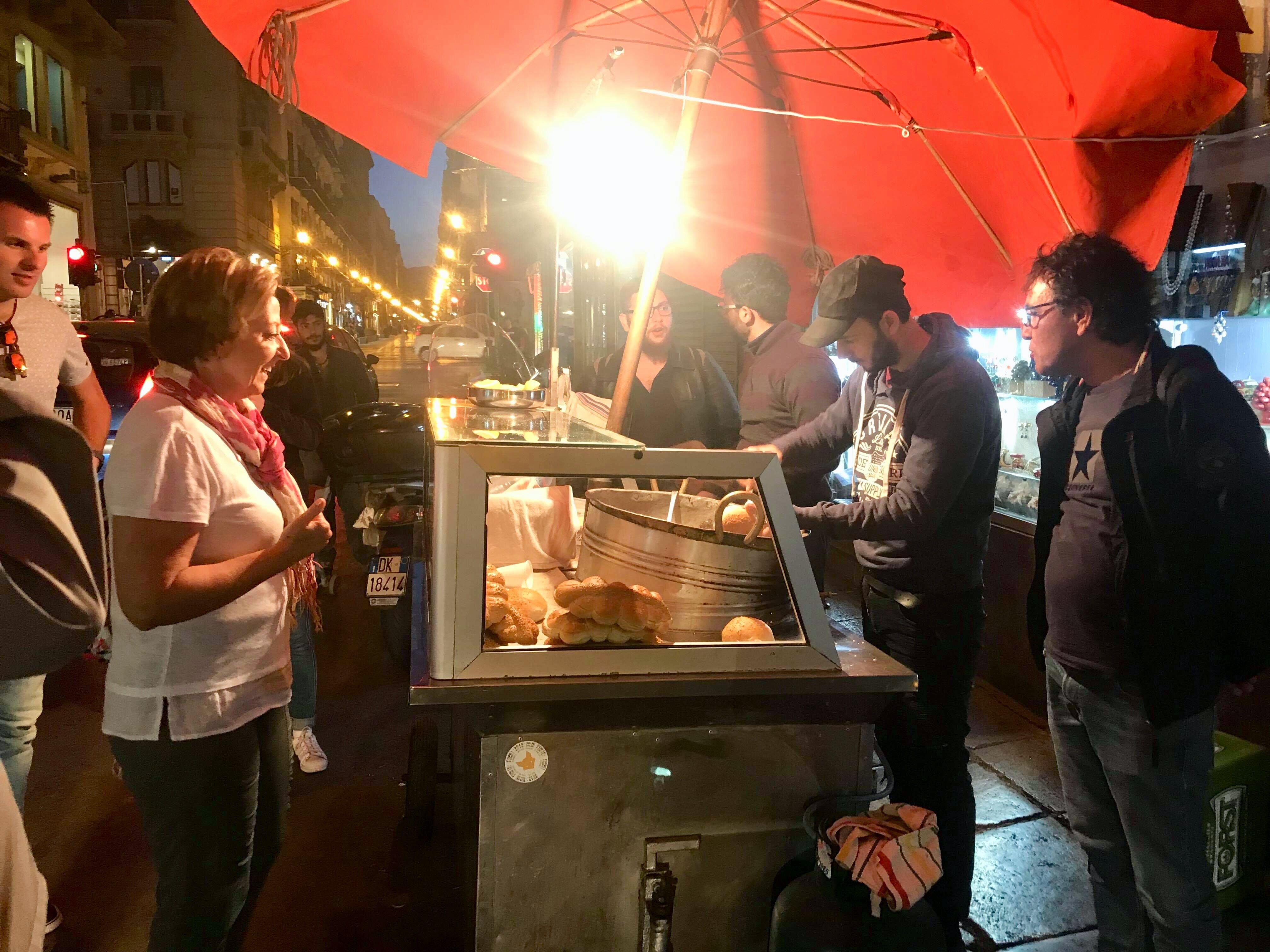 Tour dello street food di Palermo con uno chef locale local