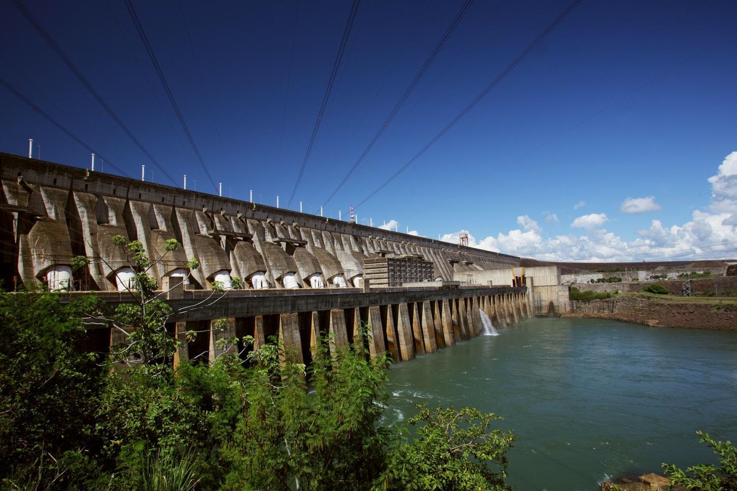 Tour panoramico della diga idroelettrica di Itaipu